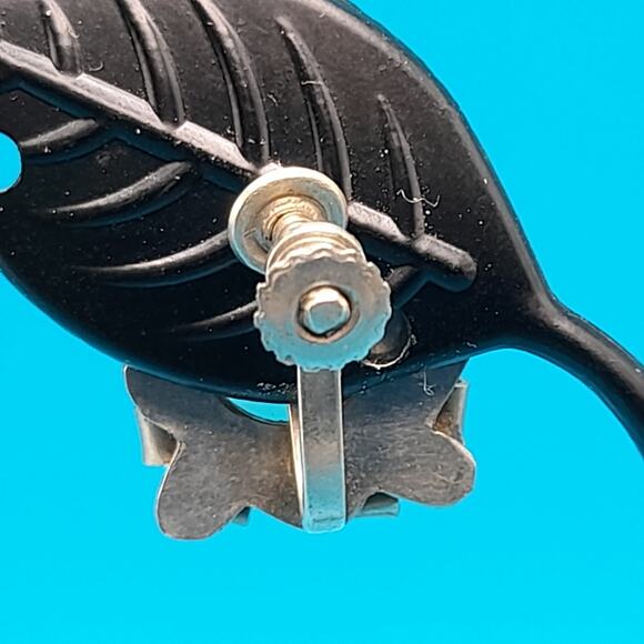 Vintage Light Yellow Glass Screw Back Earrings, Vintage Jewelry - Picture 7 of 10